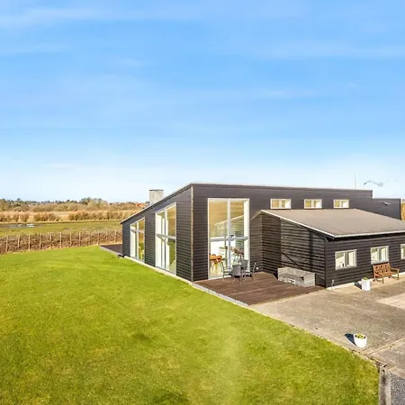 Emelita - 1-4km From The Sea By Interhome Løkken